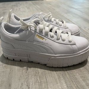 Women's puma white platform sneakers Size 9
